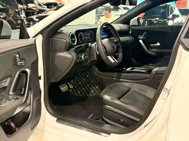 Mercedes-Benz CLA-Class — Фото автомобиля 4