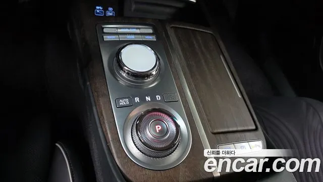 Genesis G80 RG3 — Фото автомобиля 12