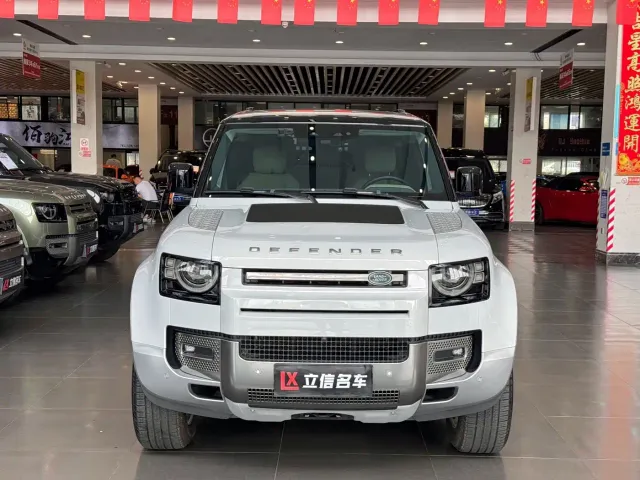 Land Rover Defender — Фото автомобиля 2
