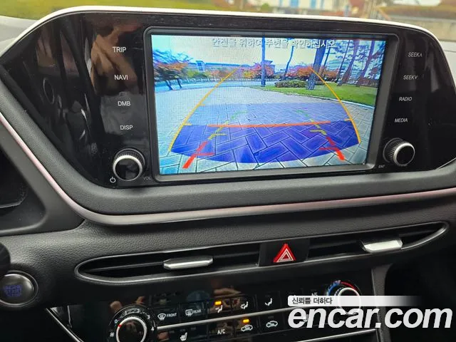 Hyundai Sonata Sonata (DN8) 2.0 LPG(Для проката) — Фото автомобиля 15