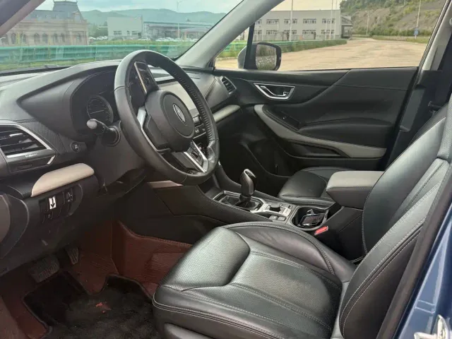 Subaru Forester — Фото автомобиля 7