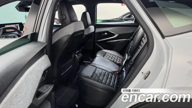 Peugeot 3008 2nd Gen — Фото автомобиля 17
