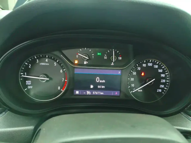 Buick Regal — Фото автомобиля 13