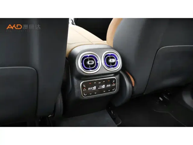 Mercedes-Benz GLC-Class — Фото автомобиля 9