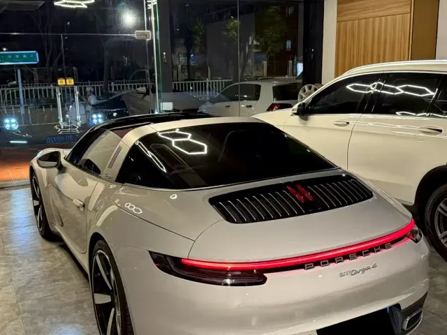 Porsche 911 — Фото автомобиля 2
