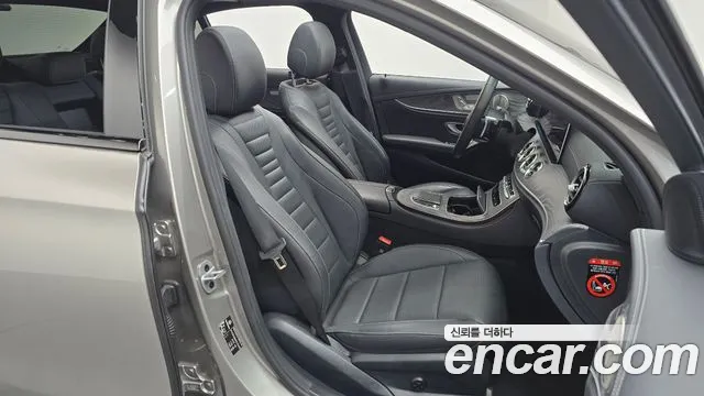 Mercedes-Benz E-Class W213 — Фото автомобиля 12