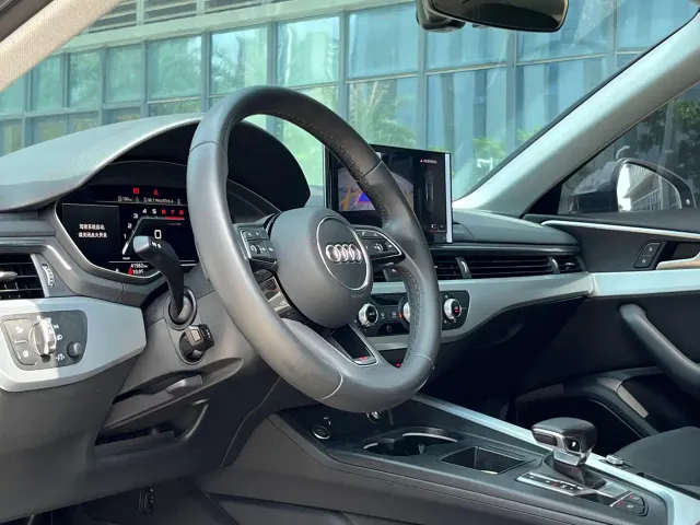 Audi A4L — Фото автомобиля 10