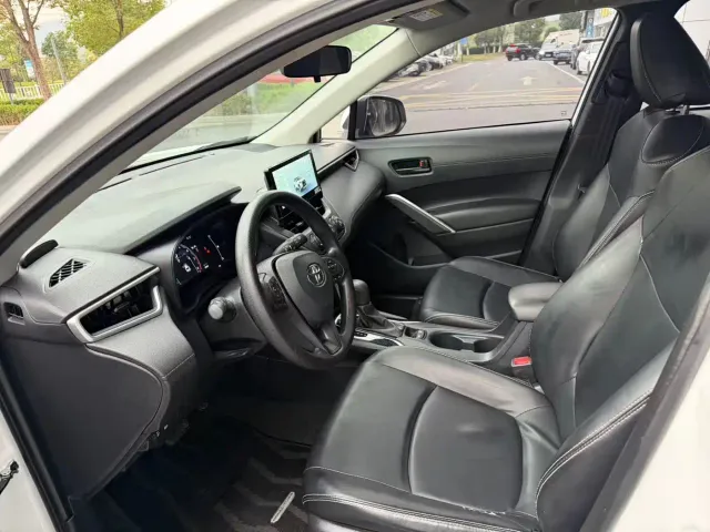 Toyota Corolla Cross — Фото автомобиля 9