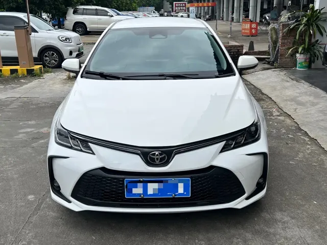 Toyota Corolla — Фото автомобиля 2