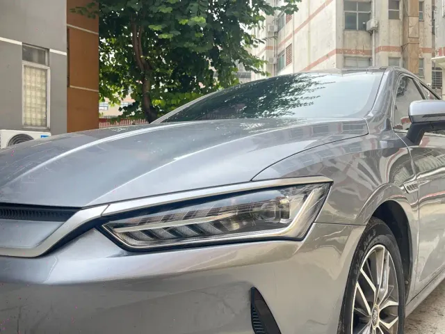 BYD Qin PLUS 2021 EV 500KM Luxury Model — Фото автомобиля 7