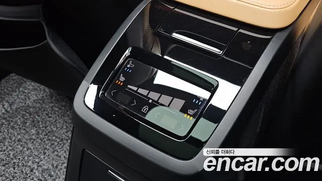 Volvo S90 — Фото автомобиля 22
