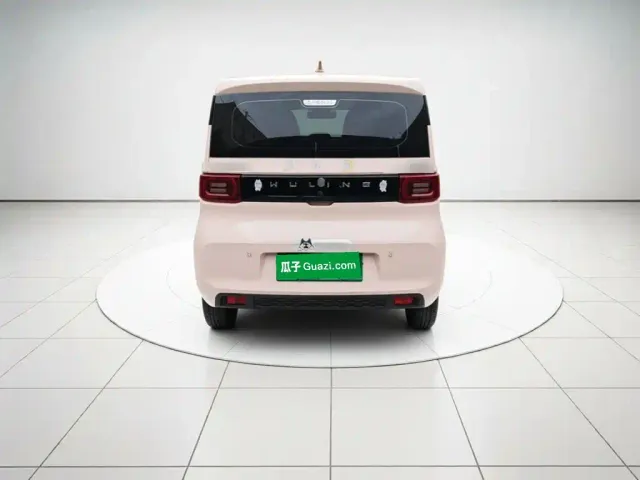 Wuling Hongguang Mini EV — Фото автомобиля 3