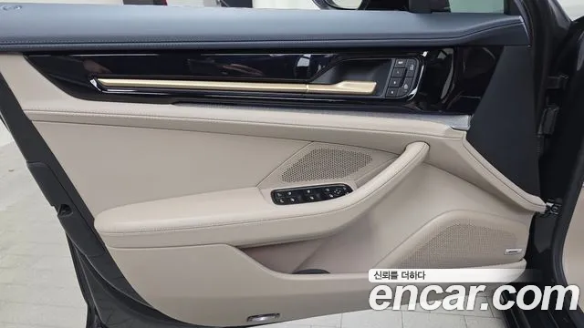 Porsche Panamera 976 — Фото автомобиля 12