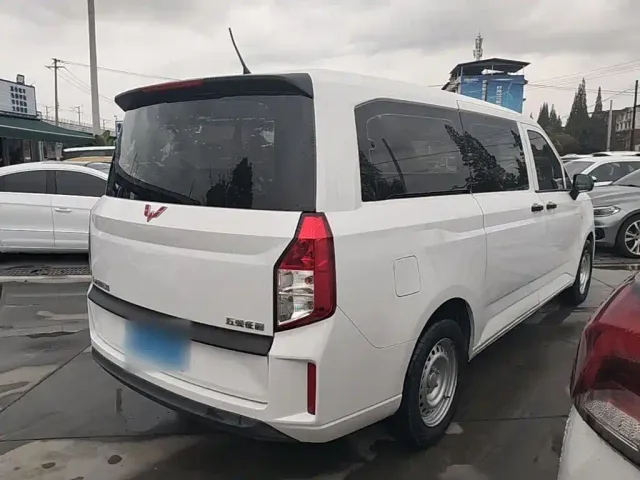 Wuling Zhengcheng — Фото автомобиля 6