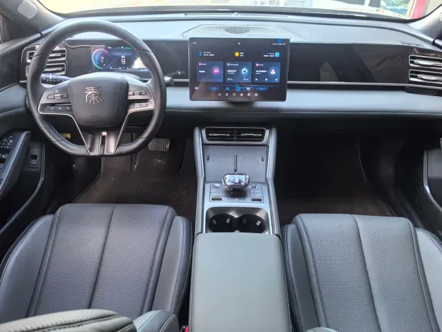 BYD Qin L — Фото автомобиля 5