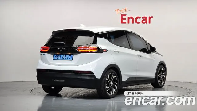 Chevrolet Bolt EV — Фото автомобиля 2