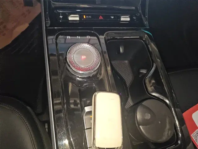 Wuling Starlight — Фото автомобиля 13