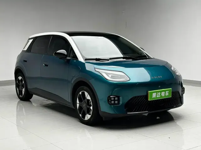GAC Aion UT — Фото автомобиля 3