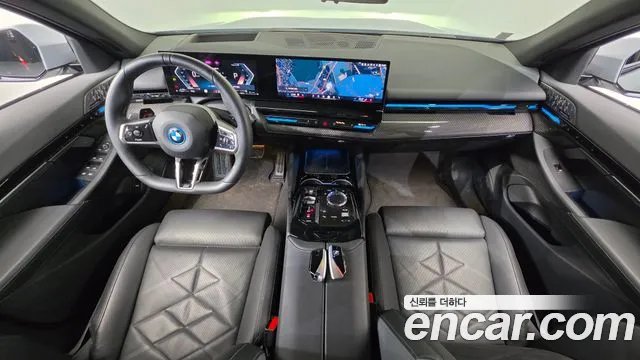BMW 5-Series — Фото автомобиля 8