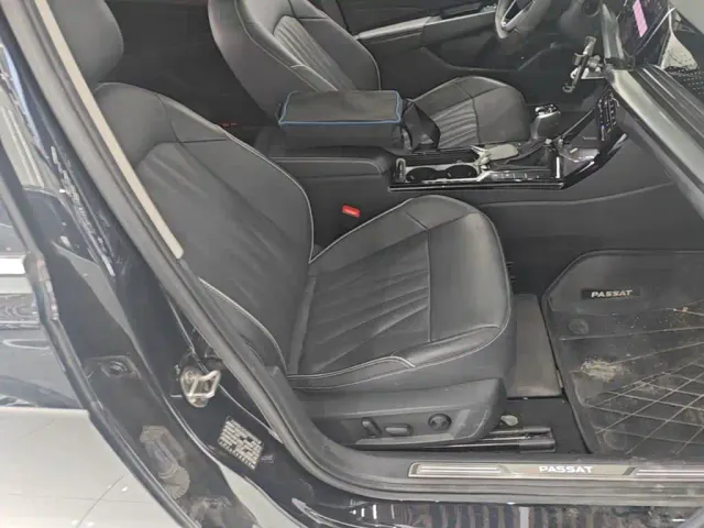 Volkswagen Passat — Фото автомобиля 24