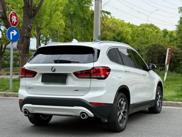 BMW X1 — Фото автомобиля 7