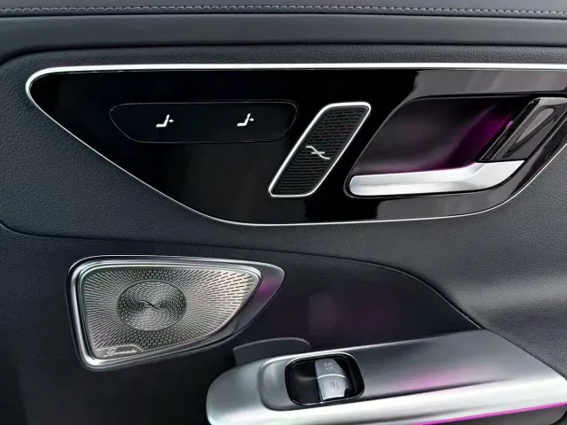 Mercedes-Benz C-Class — Фото автомобиля 8