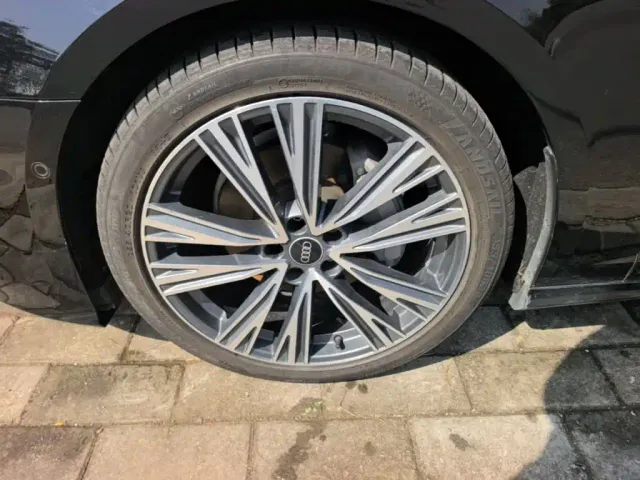 Audi A6L — Фото автомобиля 22
