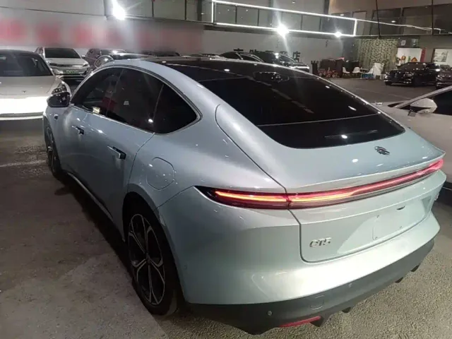 Nio ET5 — Фото автомобиля 22
