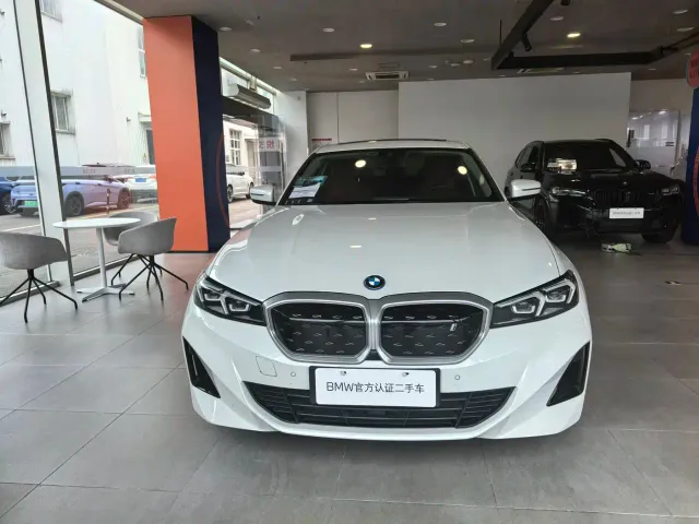 BMW i3 — Фото автомобиля 2