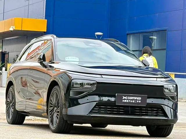Xpeng G9 — Фото автомобиля 3