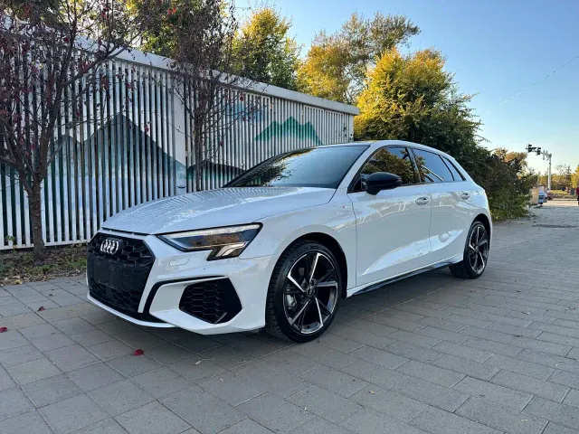 Фотография автомобиля — Audi A3