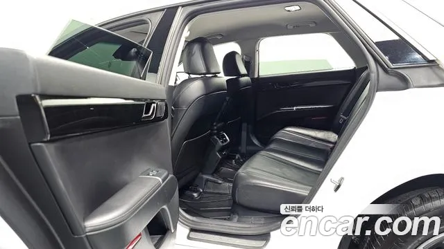 Hyundai Grandeur GN7 — Фото автомобиля 18