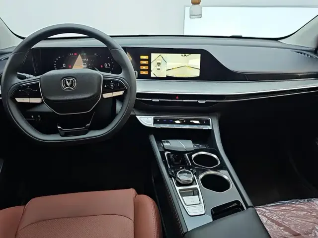 Changan Eado — Фото автомобиля 12