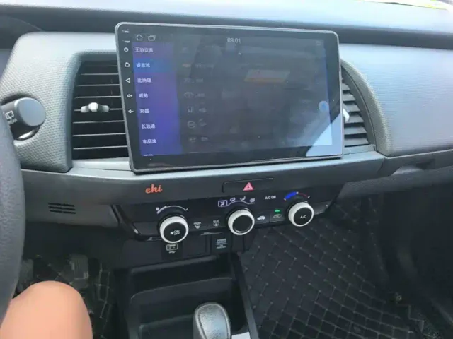 Honda Fit — Фото автомобиля 12