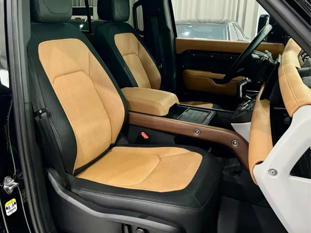 Land Rover Defender — Фото автомобиля 8