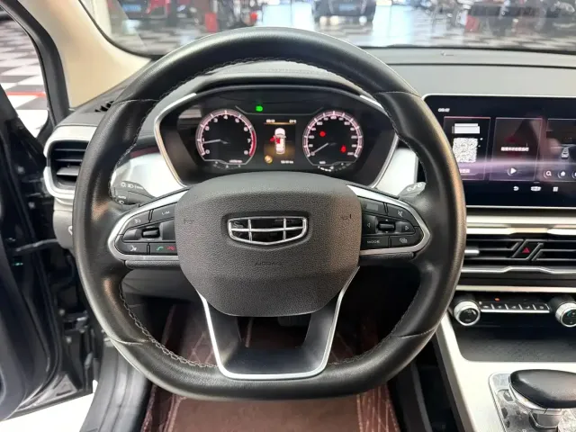 Geely Binyue 2021 1.4T DCT Diamond Edition — Фото автомобиля 8