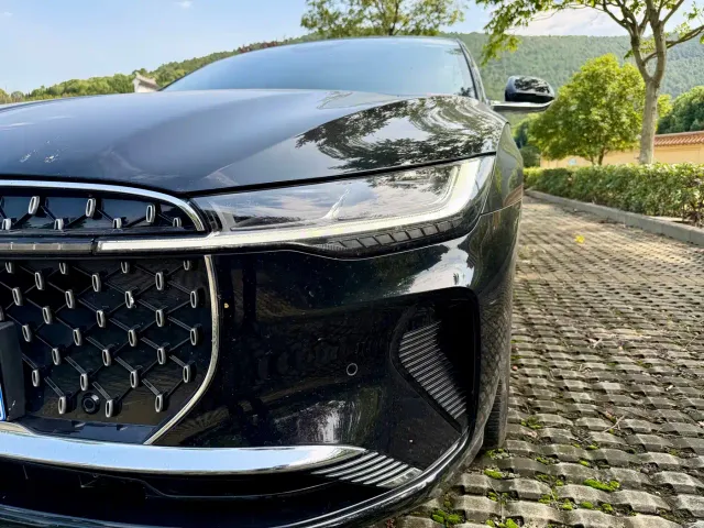 Lincoln Z — Фото автомобиля 24