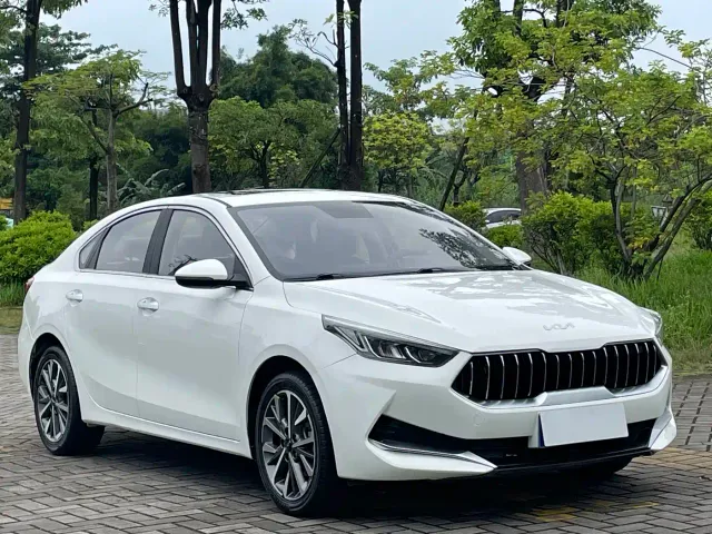 Kia K3 — Фото автомобиля 3