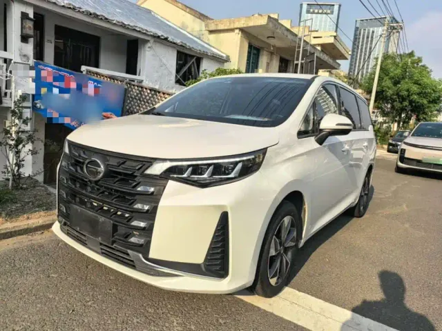 Фотография автомобиля — GAC Trumpchi M6