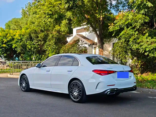 Mercedes-Benz C-Class — Фото автомобиля 3