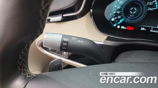 Genesis GV70 2.5T Бензин 2WD — Фото автомобиля 20