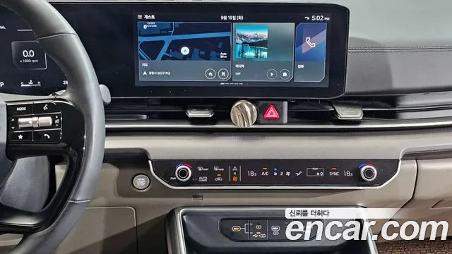 Kia Carnival Generation 4 — Фото автомобиля 14
