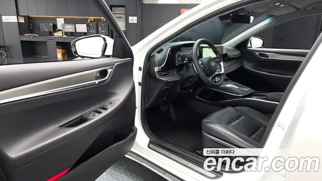 Hyundai Grandeur New — Фото автомобиля 10