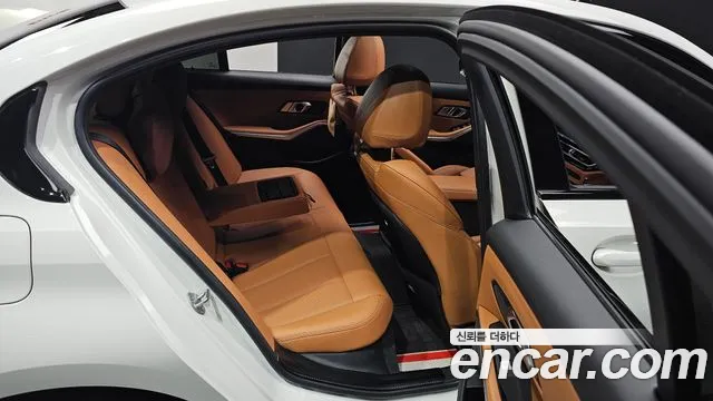 BMW 3-Series 3 серия (G20) 320i M Sport — Фото автомобиля 11