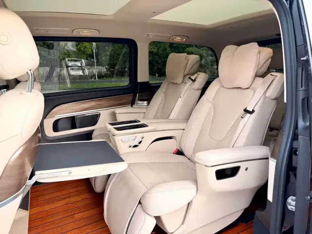Mercedes-Benz V-Class — Фото автомобиля 9