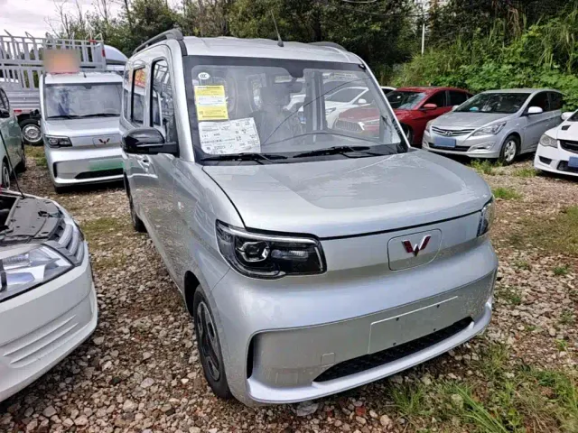 Wuling Zhiguang NEV — Фото автомобиля 21