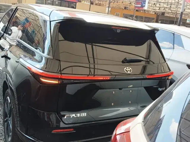 Toyota BoZhi 3X — Фото автомобиля 5