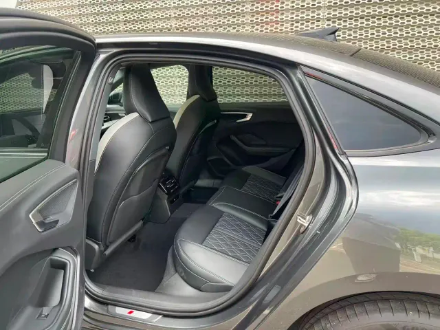 Audi A5L — Фото автомобиля 5