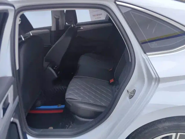 Volkswagen Sagitar — Фото автомобиля 11