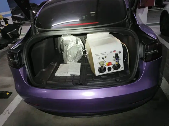 Tesla Model 3 — Фото автомобиля 5